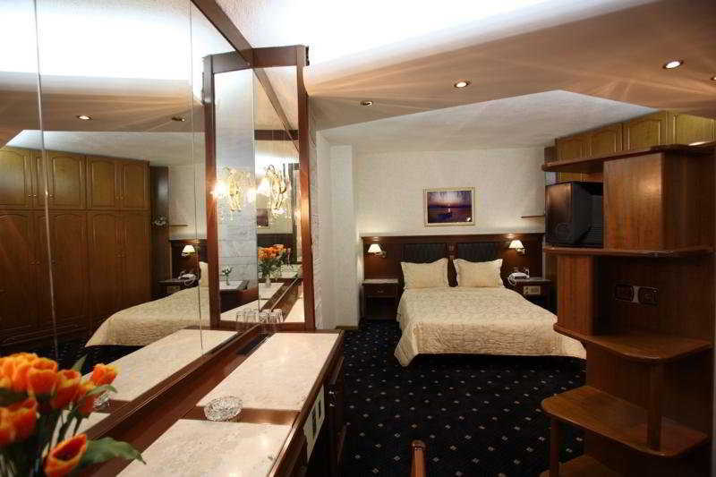 Hôtel Tsamis à Kastoria Extérieur photo