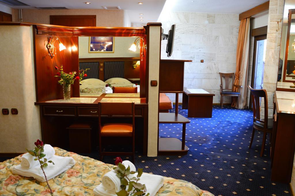 Hôtel Tsamis à Kastoria Extérieur photo
