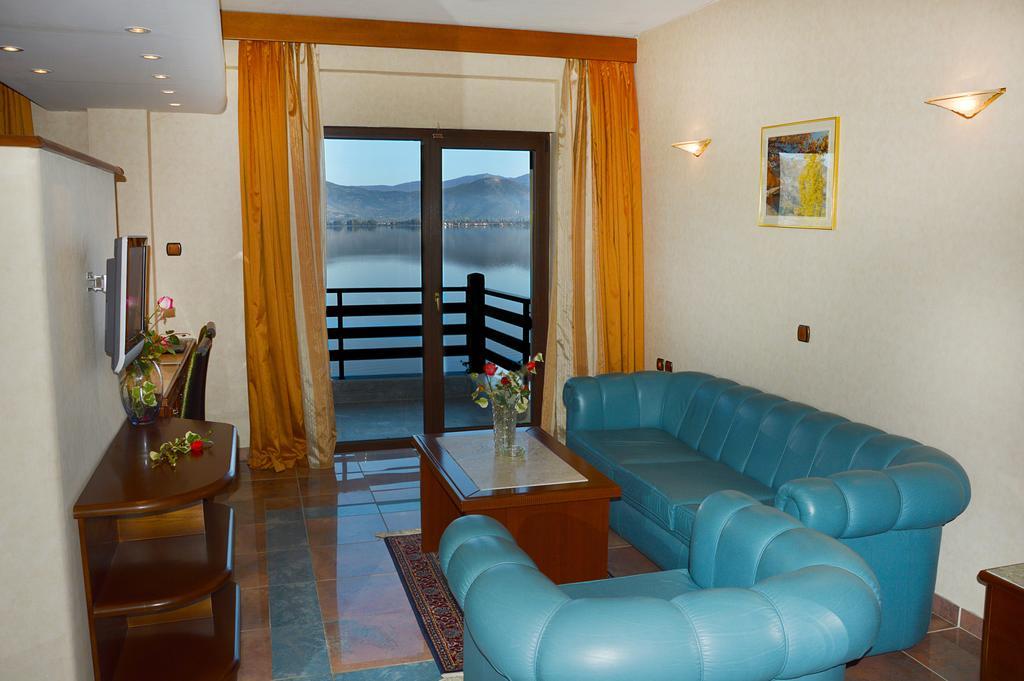 Hôtel Tsamis à Kastoria Extérieur photo